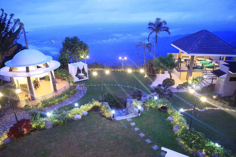 The Lakeview Suites Tagaytay City Exterior photo