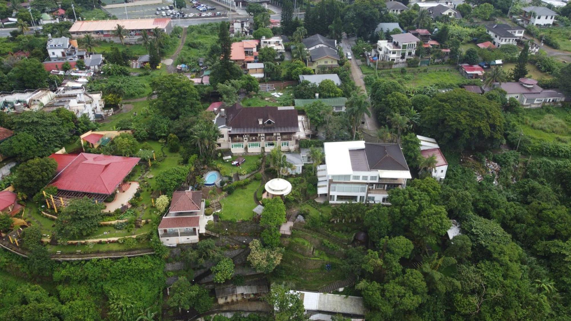 The Lakeview Suites Tagaytay City Exterior photo