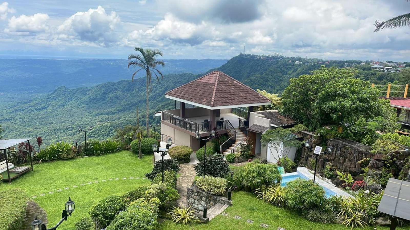 The Lakeview Suites Tagaytay City Exterior photo